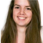 Estudiante universitaria con el titulo de Cambridge correspondiente al FCE. Ya he dado clases a niños pequeños para iniciar el aprendizaje al ingles de forma dinámica e interactiva